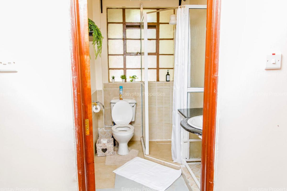 Serviced 2 Bed Apartment with En Suite in Westlands Area - 12