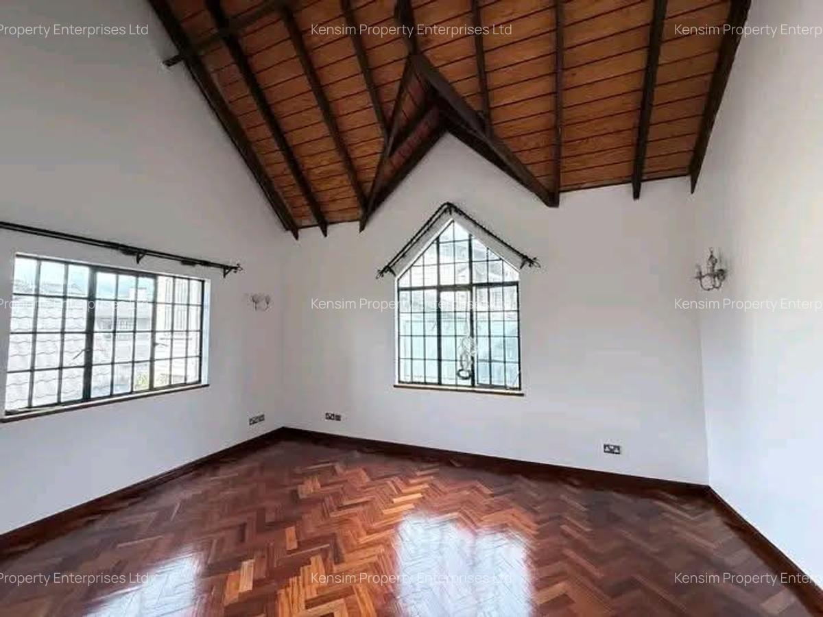 5 Bed Townhouse with En Suite in Lavington - 7