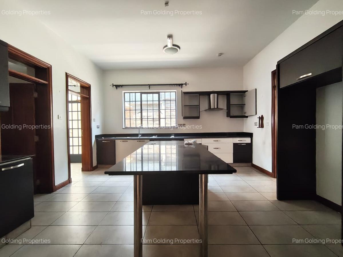 5 Bed House with Staff Quarters in Lavington - 4
