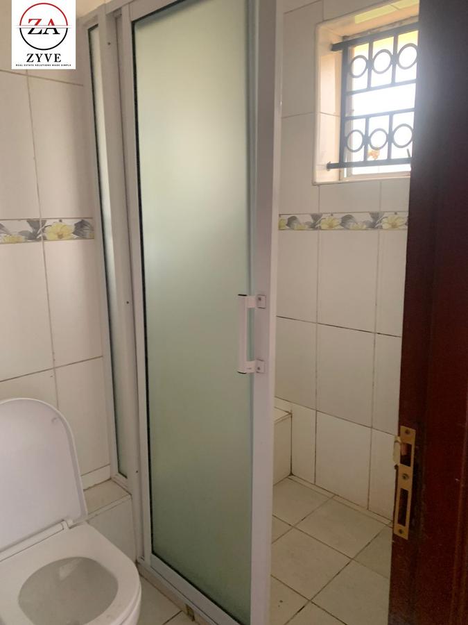 4 Bed House with En Suite at Lavington - 10