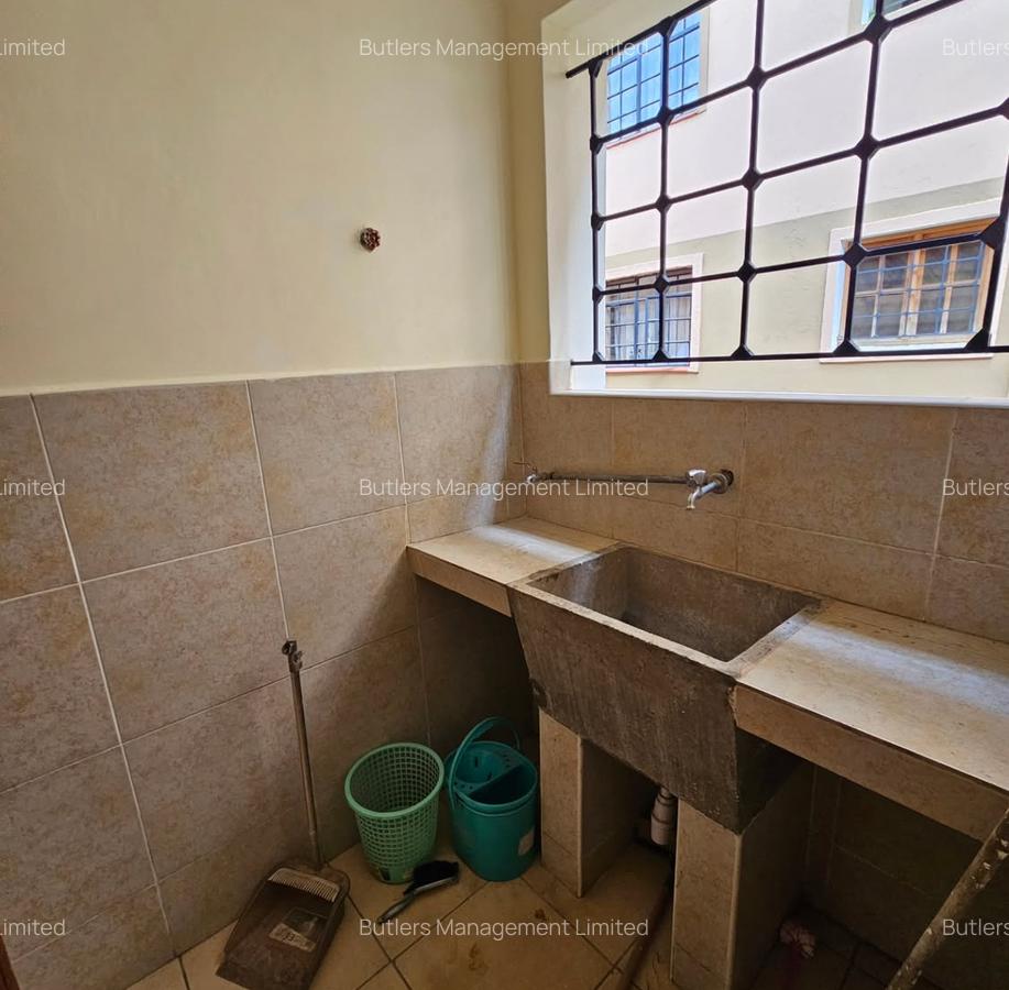 3 Bed Apartment with En Suite in Riverside - 4