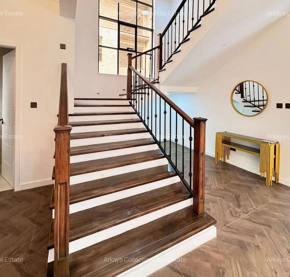 4 Bed Townhouse with En Suite in Lavington - 5