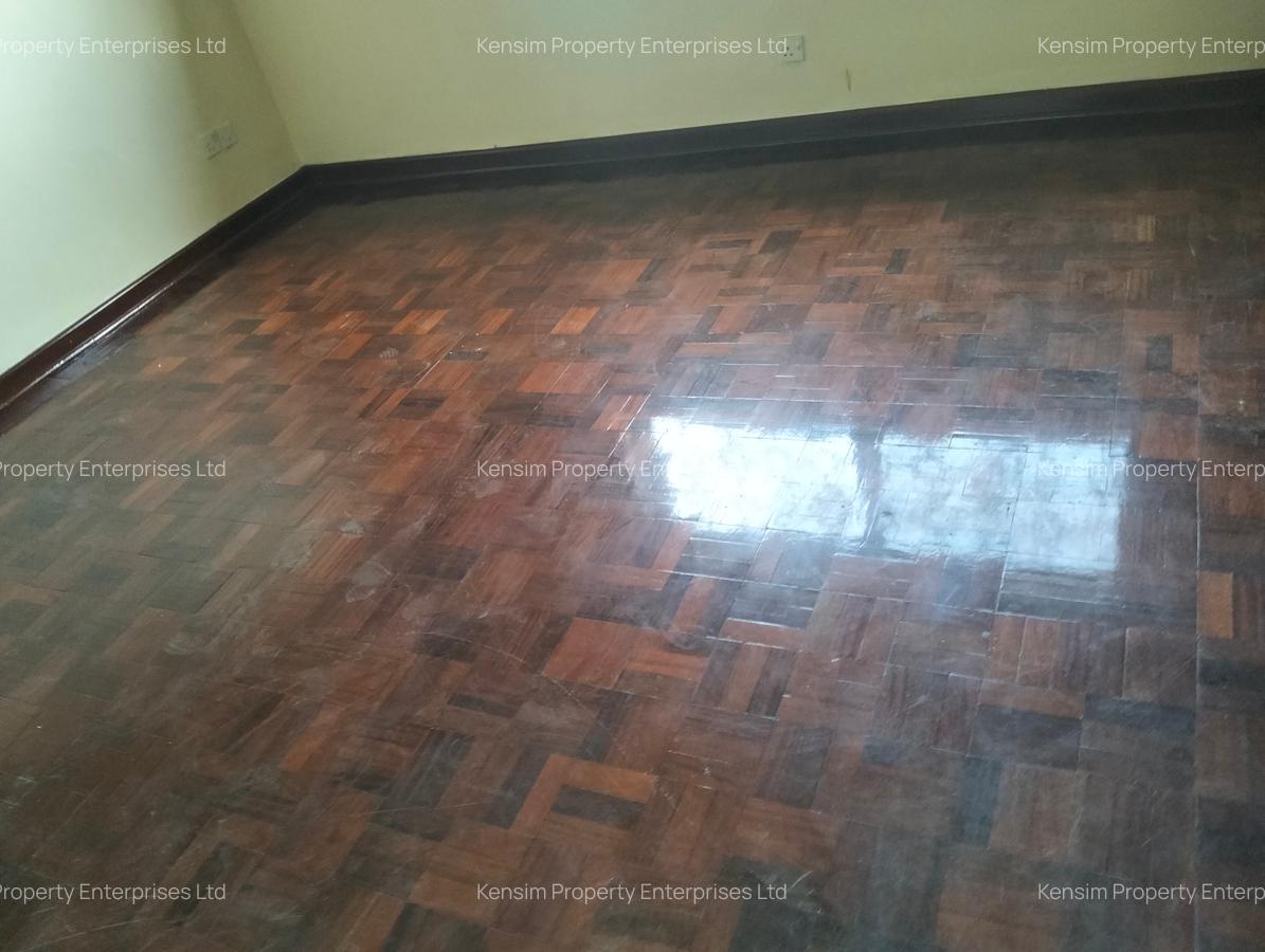 5 Bed Townhouse with En Suite in Lavington - 10