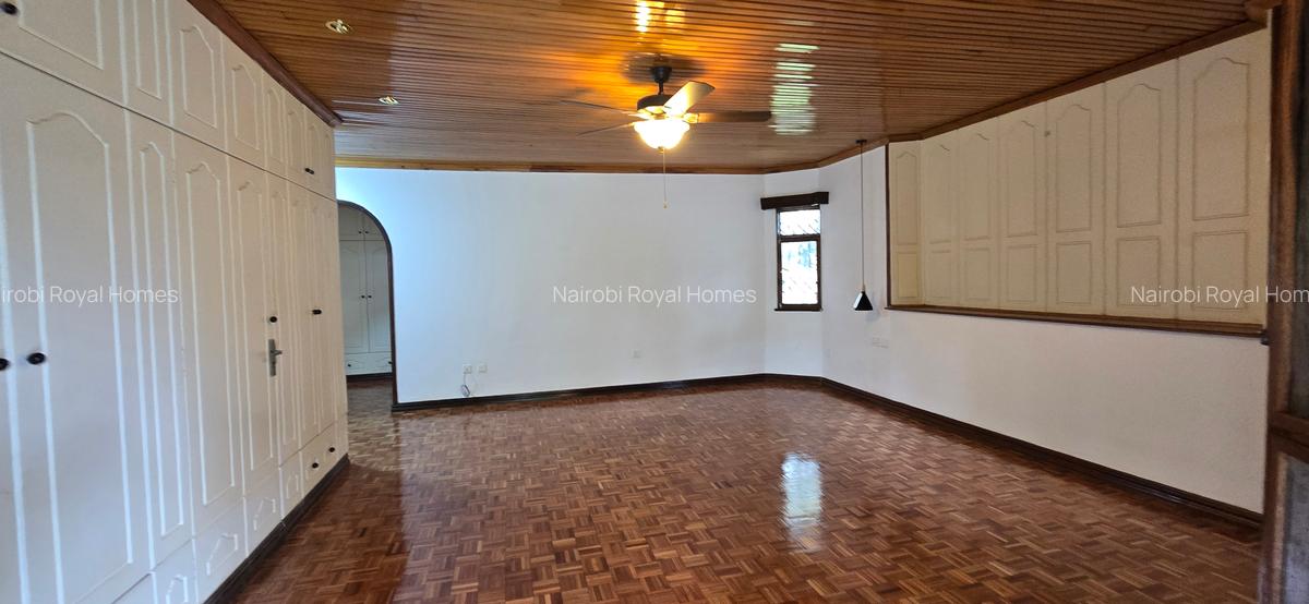 5 Bed House with En Suite at Runda Road - 12