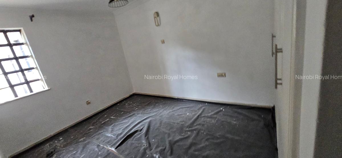 4 Bed Townhouse with En Suite at Muthangari Drive - 13