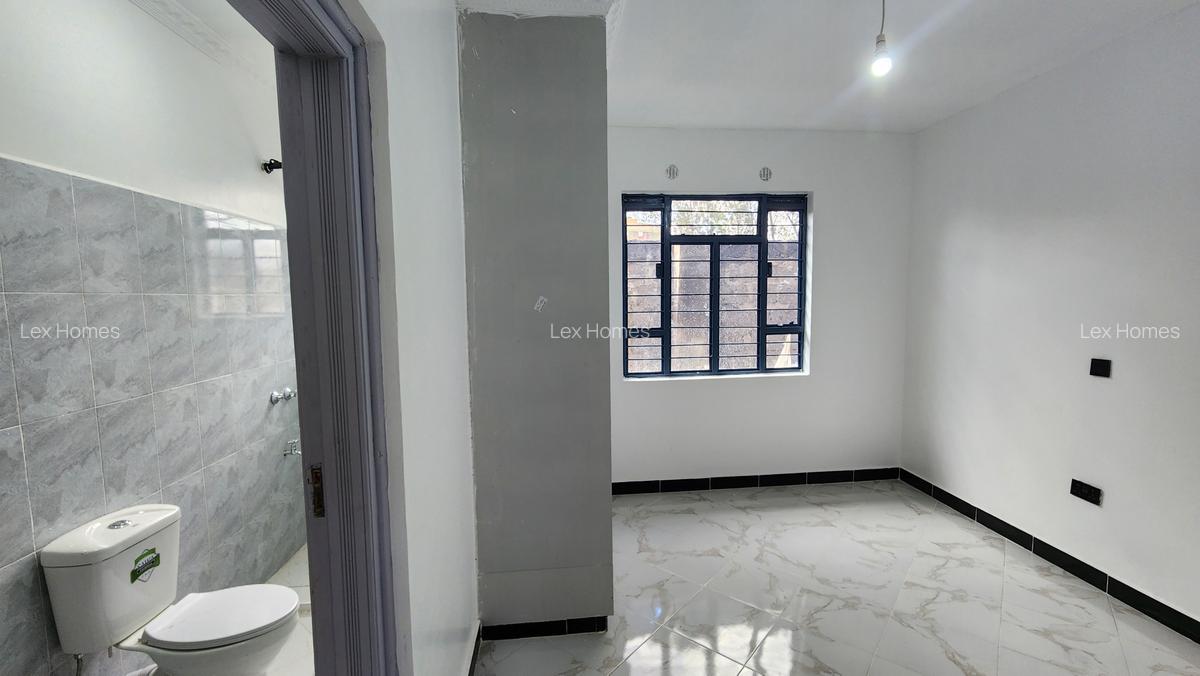 4 Bed House with En Suite at Rimpa Road - 10