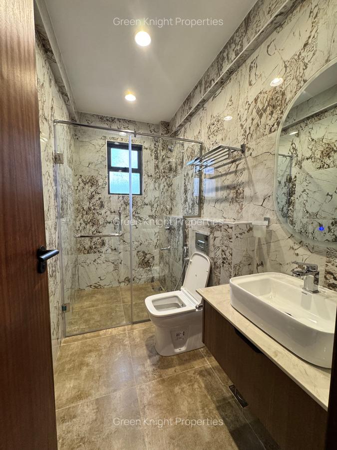 Serviced 2 Bed Apartment with En Suite in Westlands Area - 9