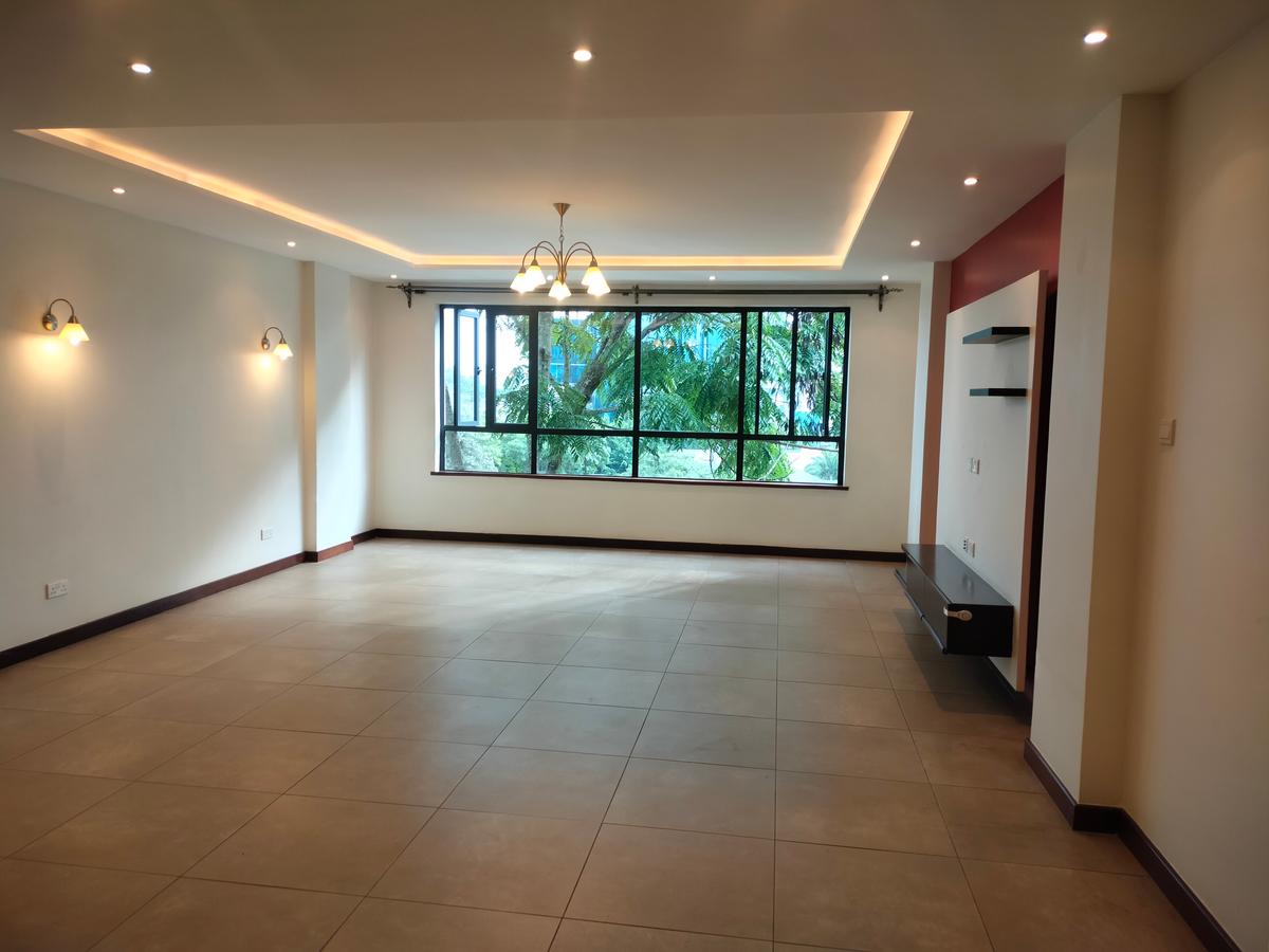 3 Bed Apartment with En Suite at Located In Parklands Few Minutes Drive To Gigiri - 15