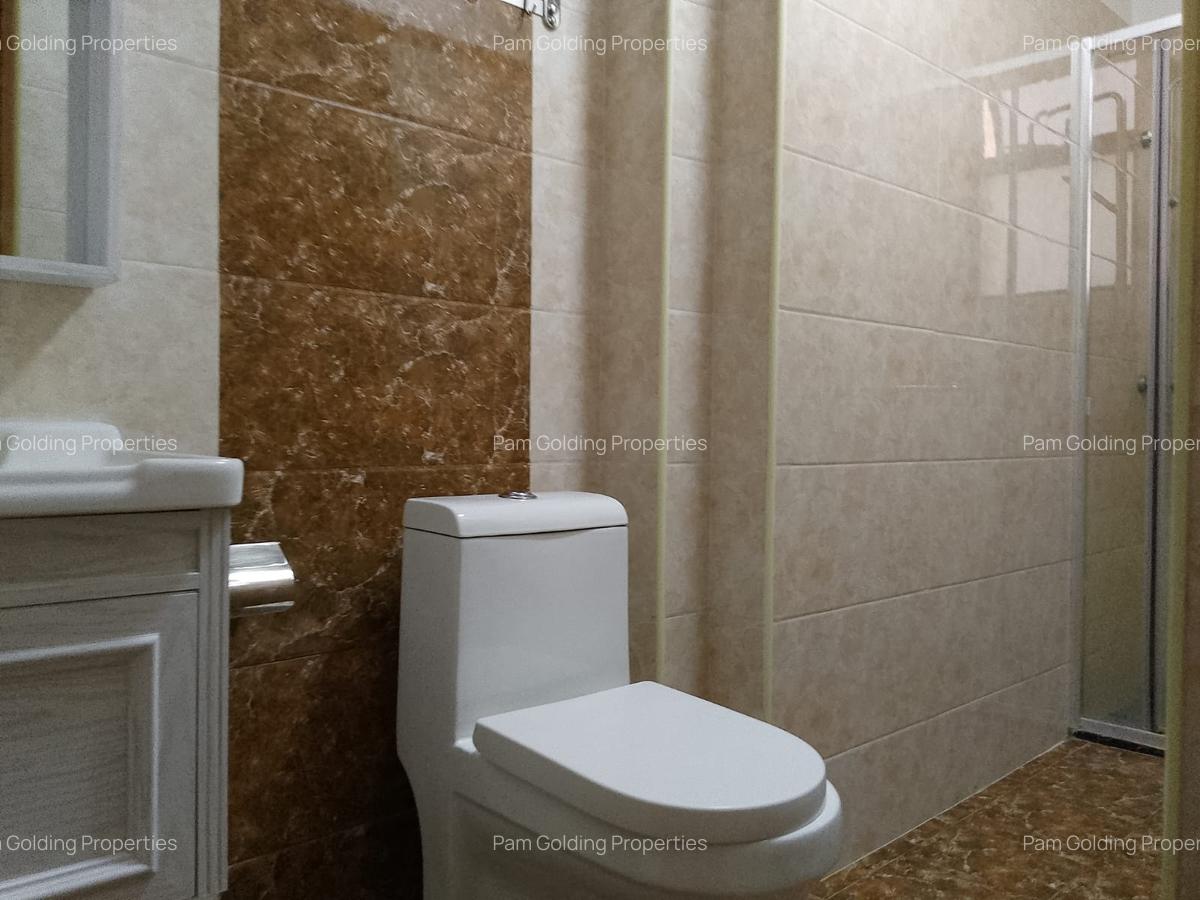 2 Bed Apartment with En Suite at Dennis Pritt Road - 9