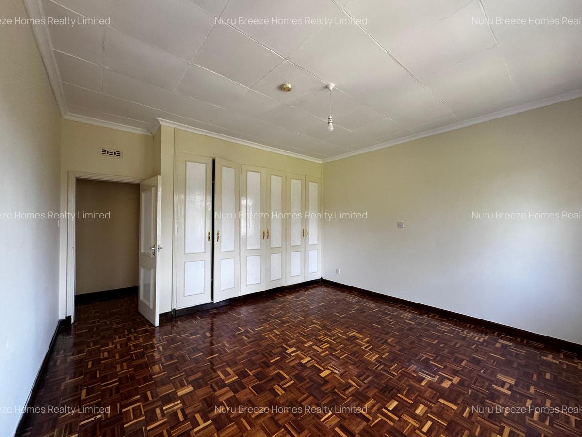 5 Bed House with En Suite in Gigiri - 14