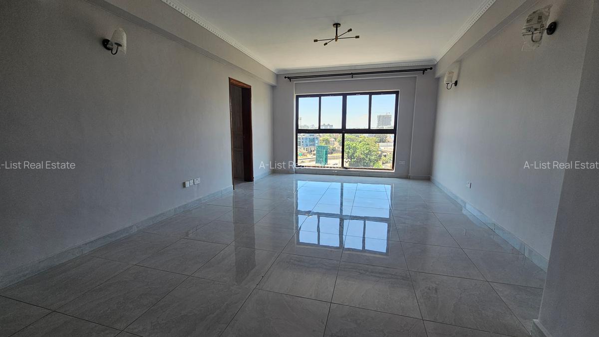 2 Bed Apartment with En Suite at School Lane - 5