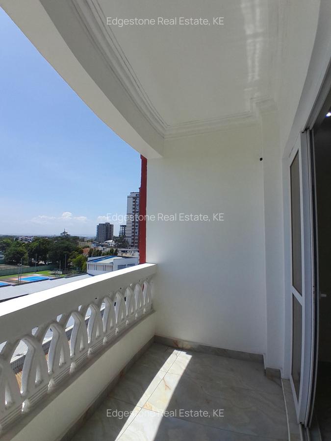 3 Bed Apartment with En Suite in Mombasa CBD - 2