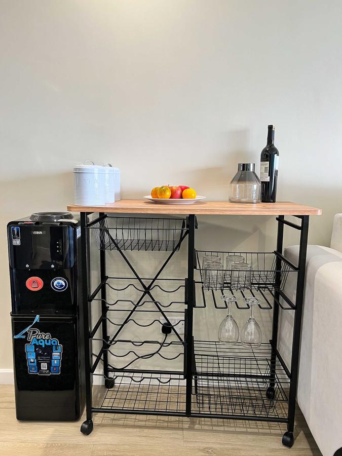 Serviced 1 Bed Apartment with En Suite at Riverside - 15