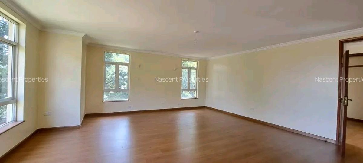 5 Bed House with En Suite in Kyuna - 4