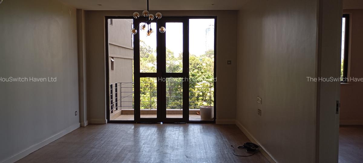 1 Bed Apartment with En Suite at Off Riverside Drive - 1