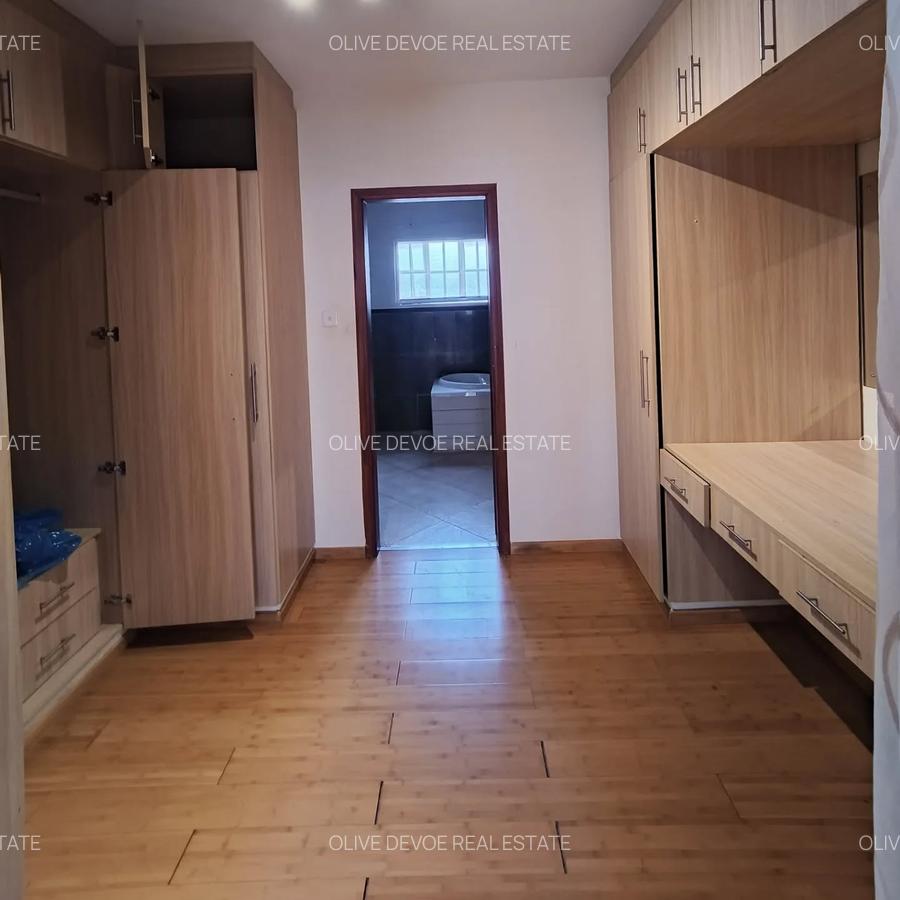 5 Bed Townhouse with En Suite in Kileleshwa - 6