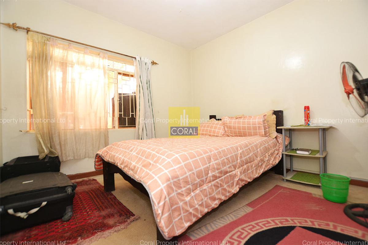 4 Bed Townhouse in Rhapta Road - 12