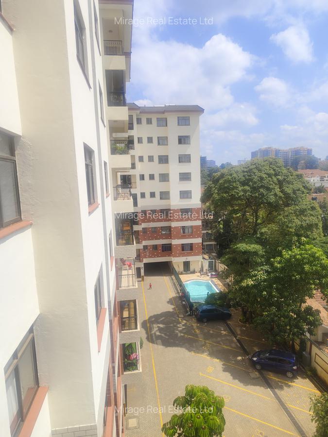 4 Bed Apartment with En Suite in Kilimani - 3