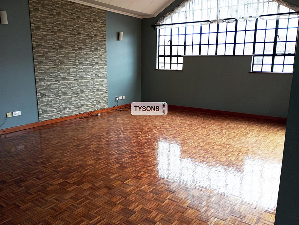 4 Bed Apartment with En Suite in Kilimani - 2