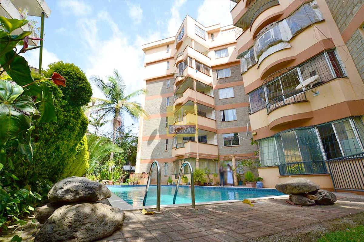 3 Bed Apartment with En Suite at N/A - 4