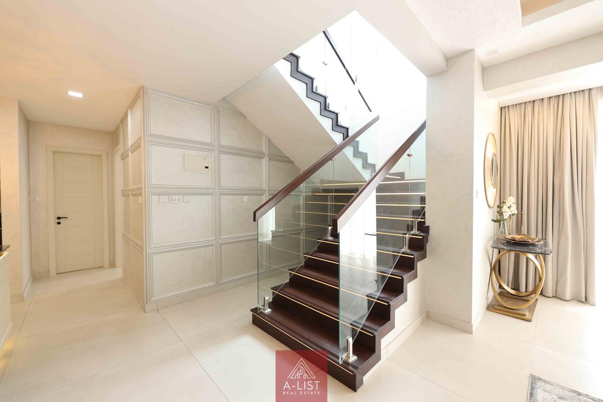 4 Bed Apartment with En Suite at General Mathenge - 20