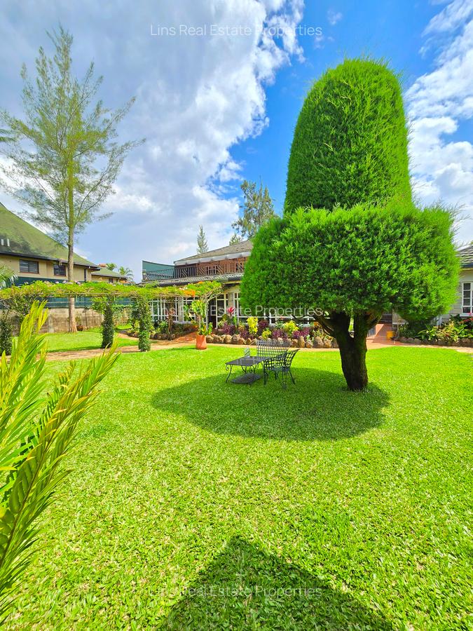 4 Bed House with En Suite in Runda - 3