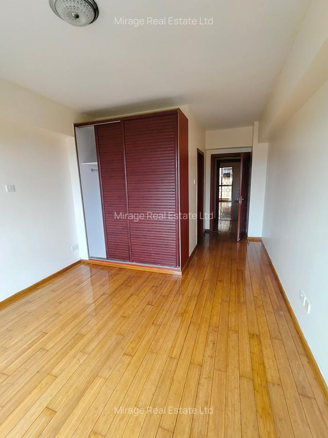 4 Bed Apartment with En Suite in Kilimani - 10