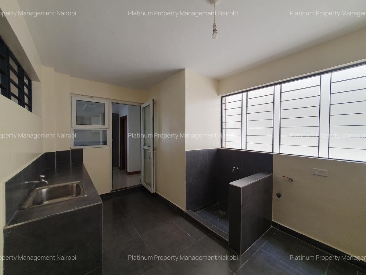 4 Bed Apartment with En Suite at Githuri Rd - 5