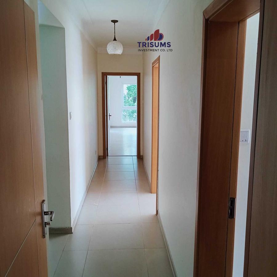 3 Bed Apartment with En Suite at Westland - 19