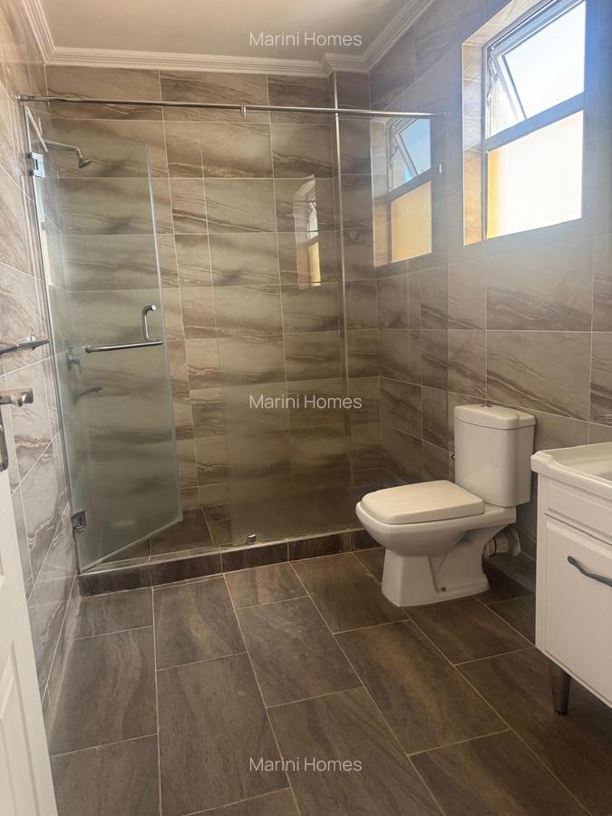 3 Bed Apartment with En Suite in Riverside - 12