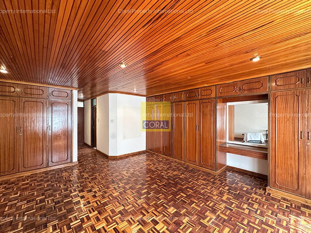4 Bed Townhouse in Brookside - 13
