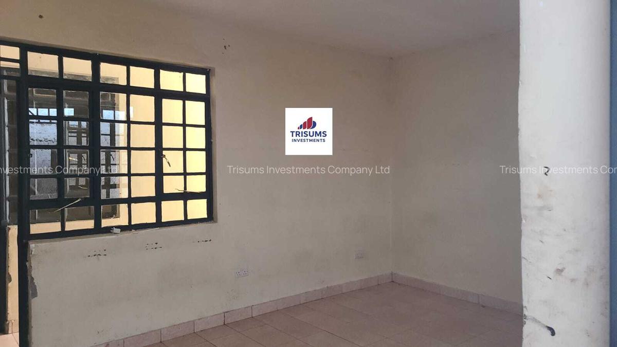 7,500 ft² Warehouse with Fibre Internet in Industrial Area - 5