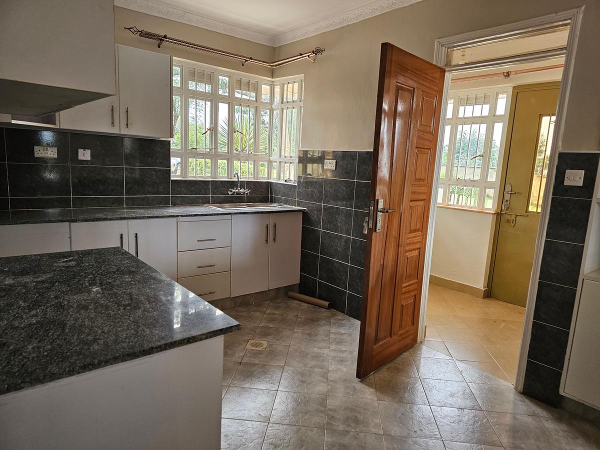 2 Bed House with En Suite at Runda - 11