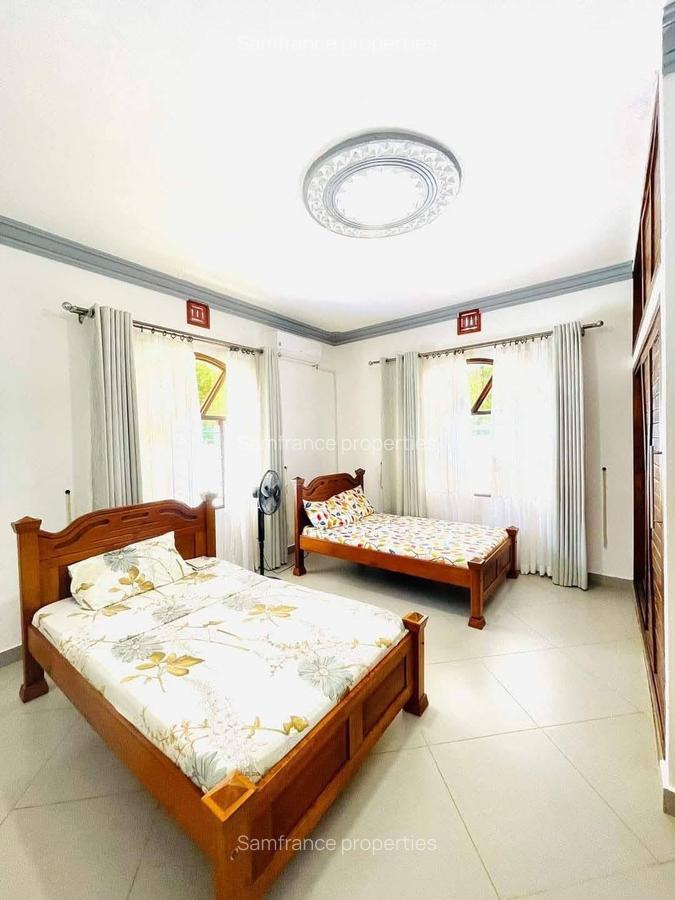 3 Bed Villa with En Suite at Lamarina Mtwapa - 4