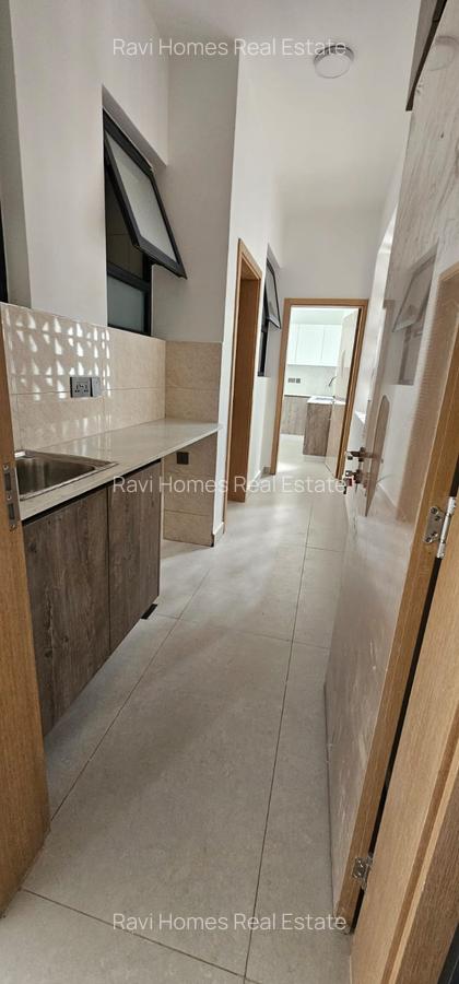 3 Bed Apartment with En Suite at Brookside Garden - 7