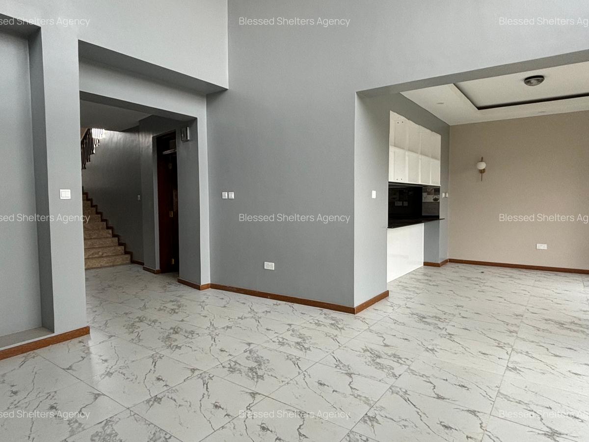4 Bed Villa with En Suite in Kiambu Road - 12