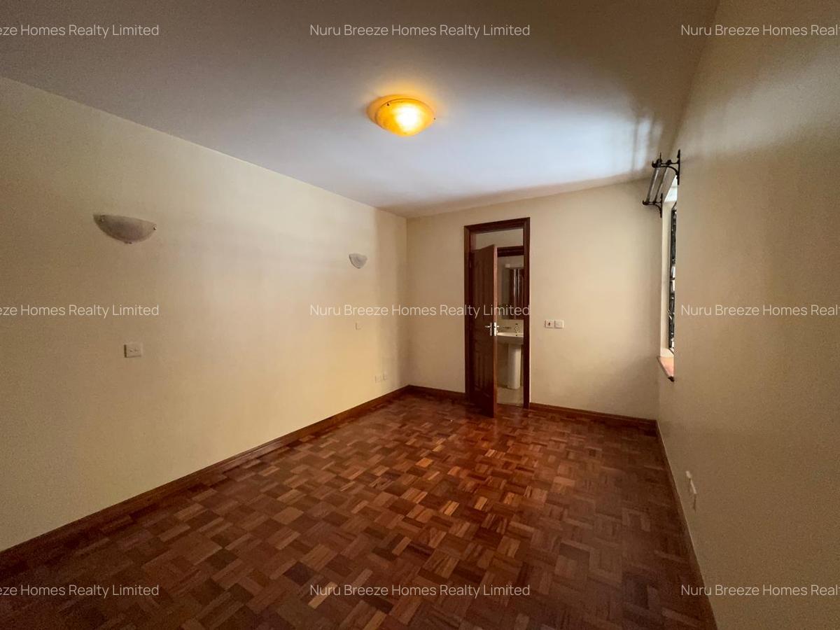 5 Bed Townhouse with En Suite in Kileleshwa - 11
