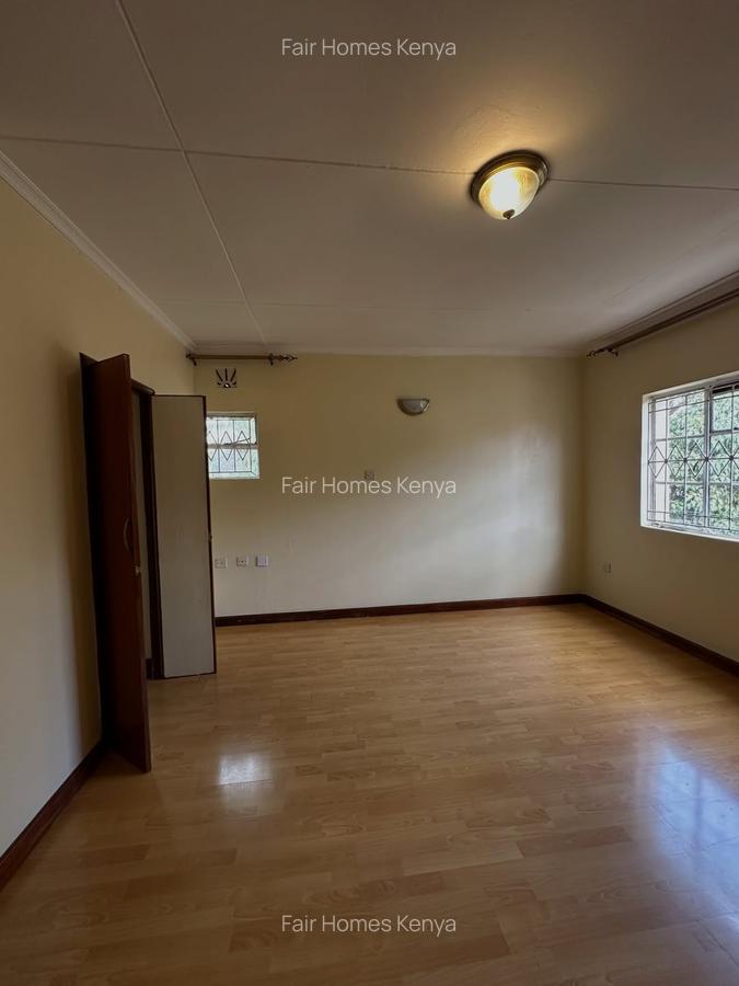 5 Bed Townhouse with En Suite at James Gichuru - 12