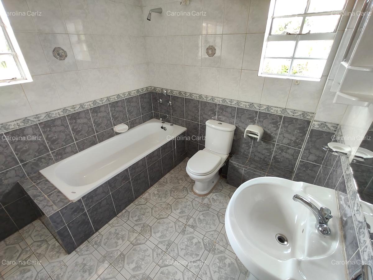 4 Bed Townhouse with En Suite at Runda Evergreen - 11