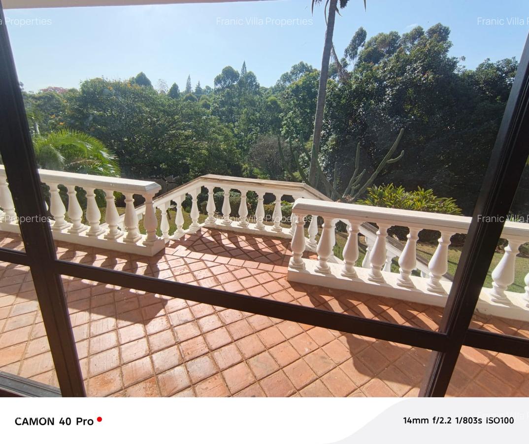 2 Bed Townhouse with En Suite at Nyari - 10