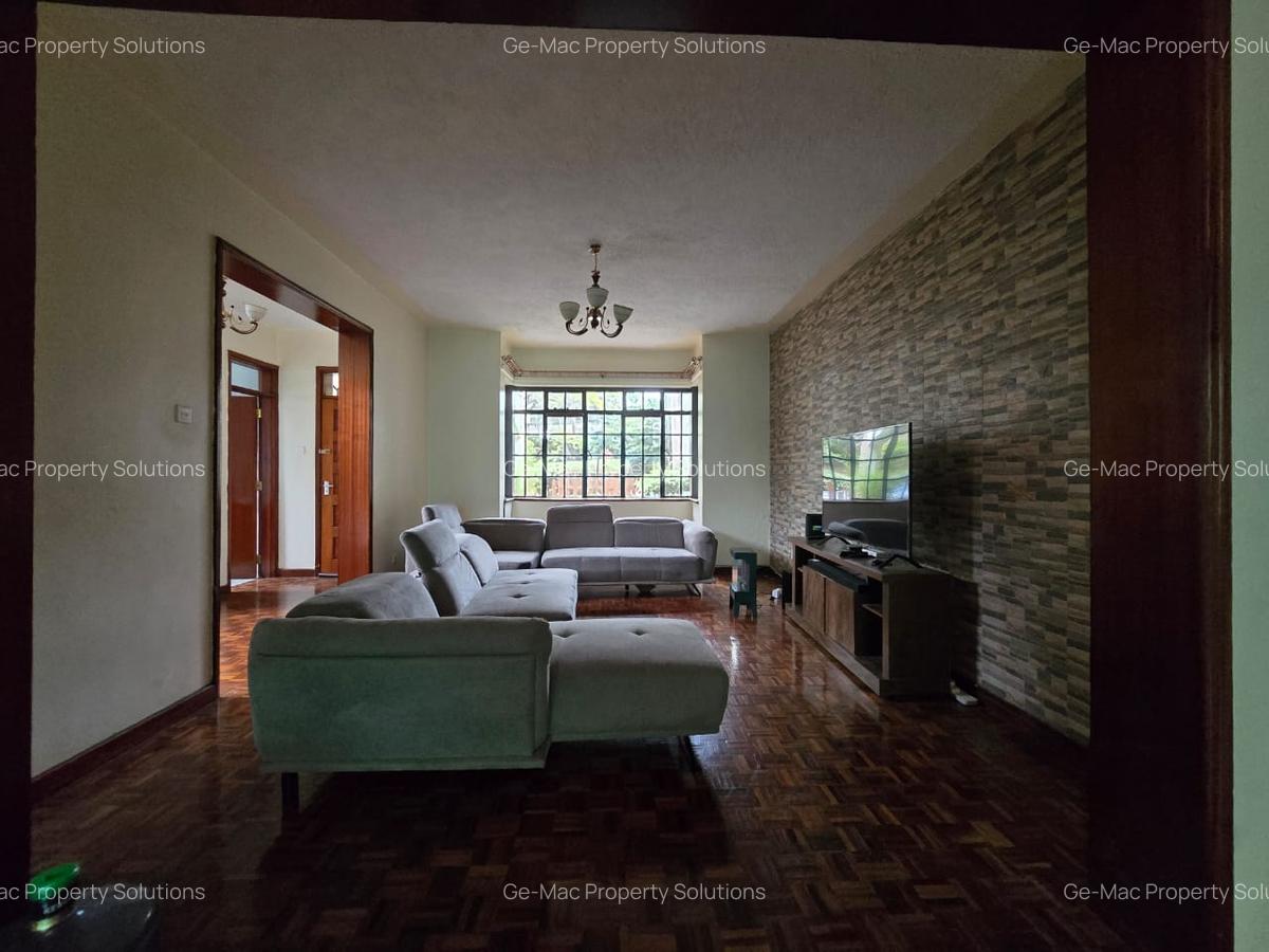 4 Bed Townhouse with En Suite in Lavington - 2