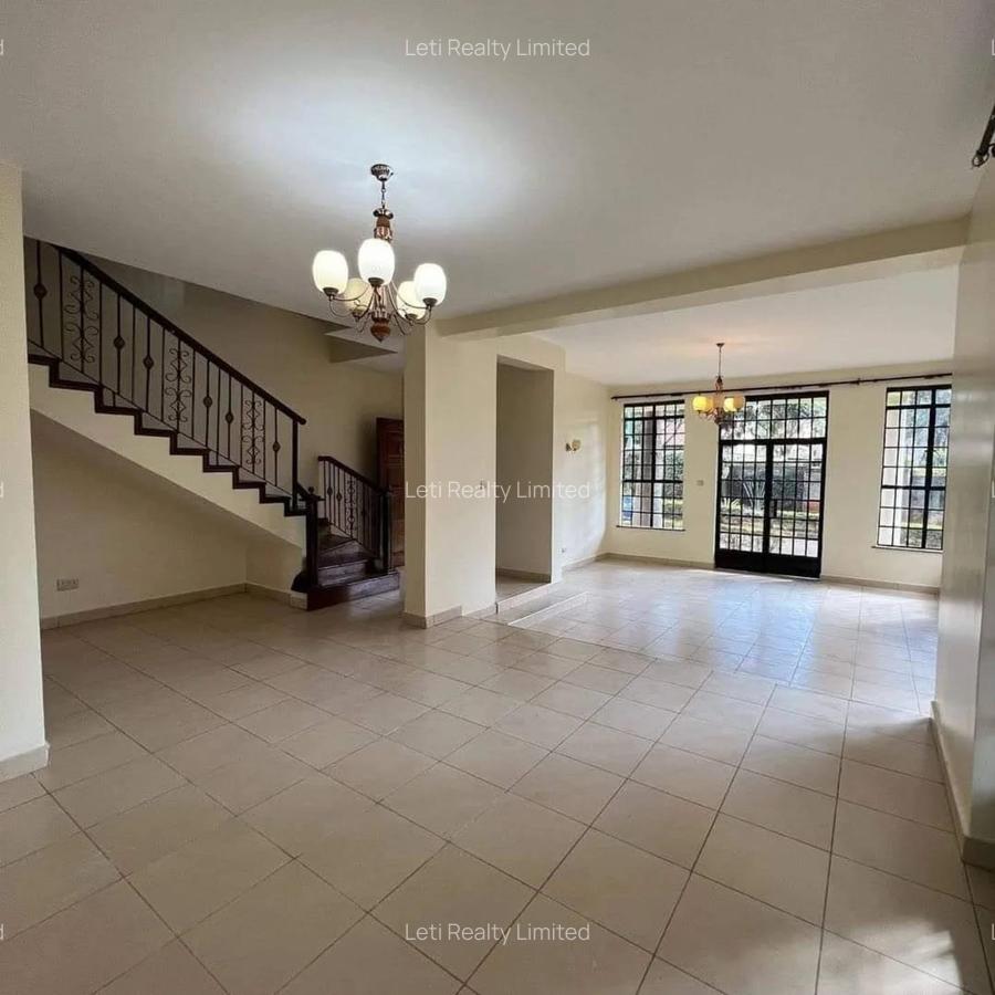 5 Bed Townhouse with En Suite in Lavington - 6