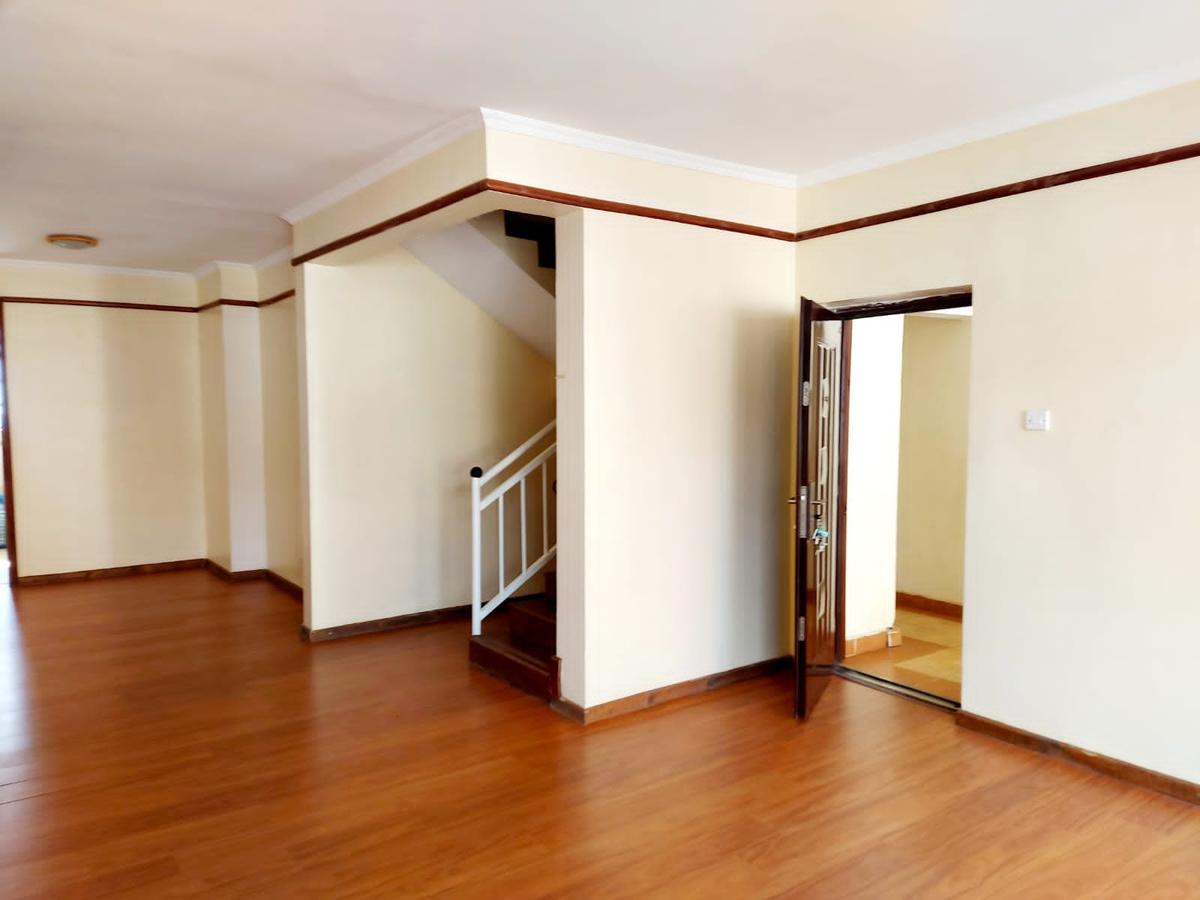 4 Bed Apartment with En Suite at Fourways Junction Estate - 4