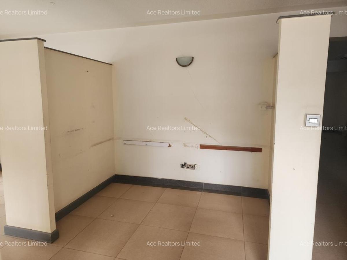 1,800 ft² Office with Backup Generator at State House Rd - 9