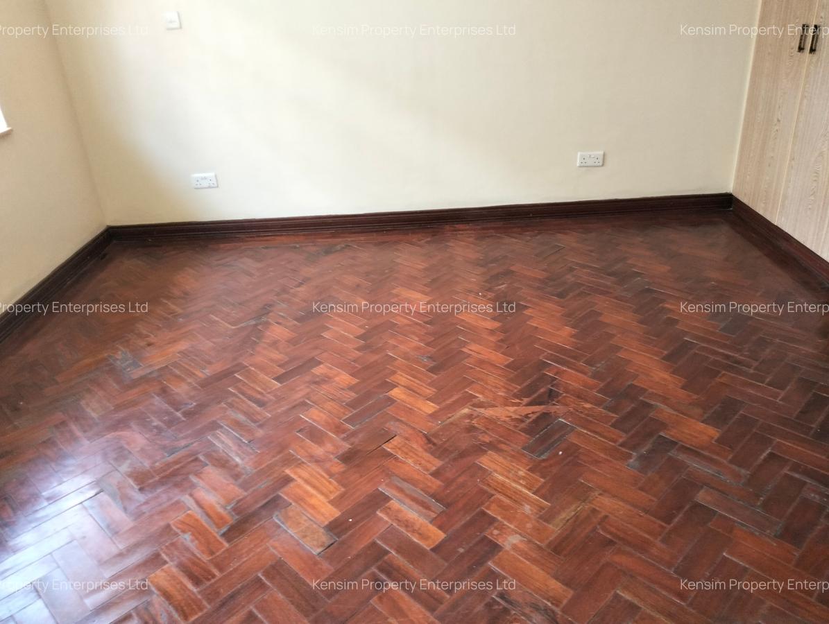 4 Bed Townhouse with En Suite in Lavington - 15