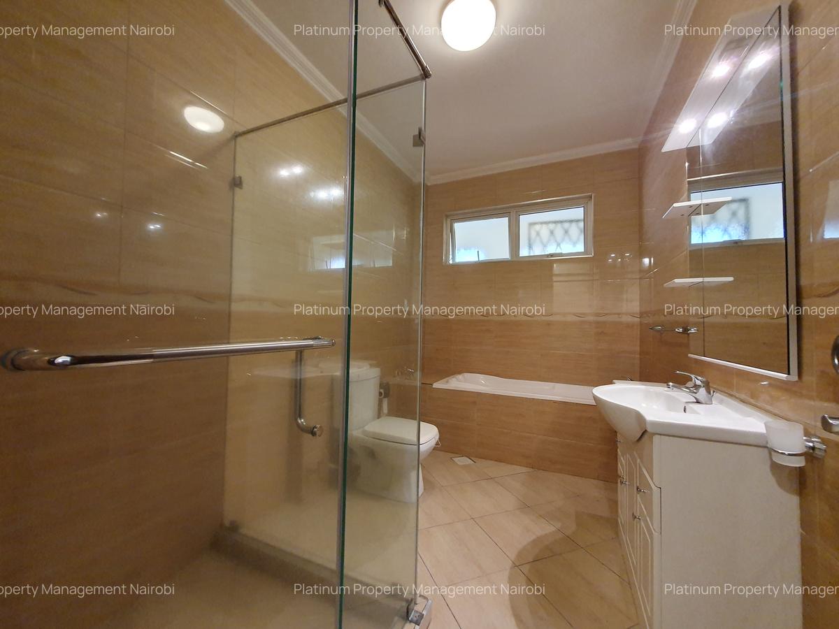 3 Bed Apartment with En Suite at River Gardens Park - 14