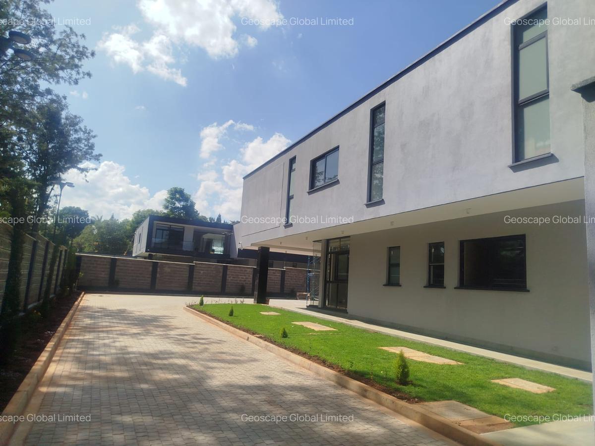5 Bed House with En Suite in Nyari - 5