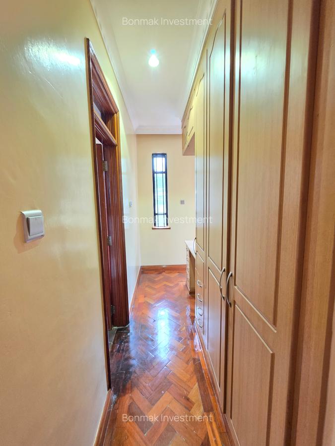 4 Bed Townhouse with En Suite at Lavington Green - 13