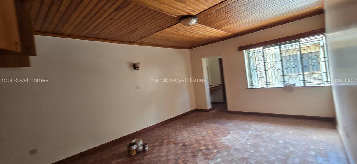 5 Bed Townhouse with En Suite at Lavington Green - 14