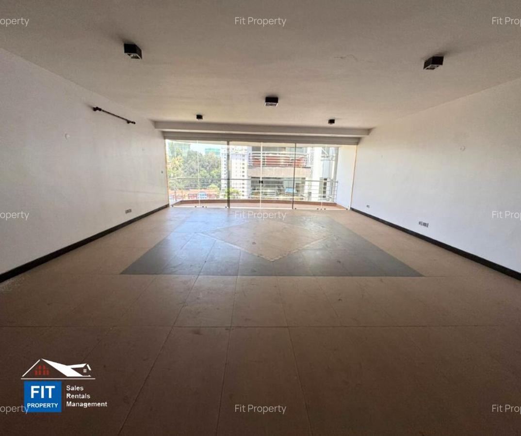 3 Bed Apartment with En Suite at Riverside Grove - 1